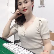 老二爱玩牌抖音达人头像