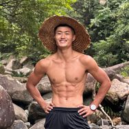 摄影师五木抖音达人头像