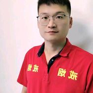 带戒烟赵老师抖音达人头像