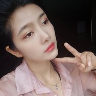 小黑妹(深情演绎）抖音达人头像