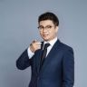 严伯钧抖音达人头像
