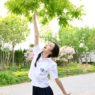 羽翎Tina抖音达人头像