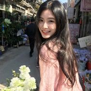梦乔追剧抖音达人头像