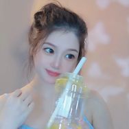 琬中情人呀抖音达人头像