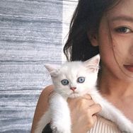 忆孜Elise抖音达人头像