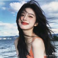 珊珊✨️抖音达人头像