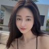 小晗晗🍔抖音达人头像