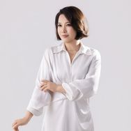 土家芳儿🎤抖音达人头像