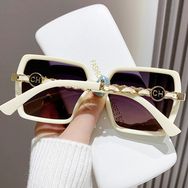 ELMER爱尔玛眼镜旗舰店抖音号头像