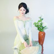 紫紫（9.10日18:00生日庆）💜抖音达人头像