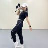 素素鞋服抖音达人头像