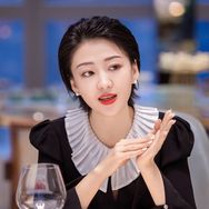 Amber庄迪抖音达人头像