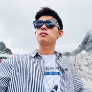 导游小邵抖音达人头像