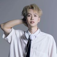 闻香识阿立抖音达人头像
