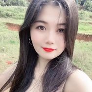 小春天💋抖音达人头像