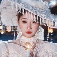 杨露露（金姐811）抖音达人头像