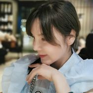 文丽知曦抖音达人头像