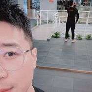加速的博锐夫抖音达人头像