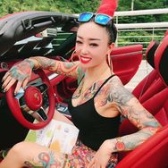 东莞市莞城区女潮流服装店抖音达人头像