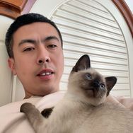 爱养猫的李子抖音达人头像