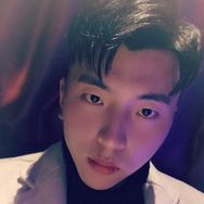 魔术师二哥呦抖音达人头像