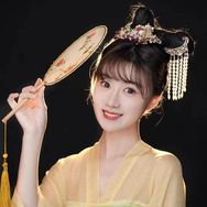 亦闻否人焉抖音达人头像