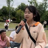 小蝴蝶🎤抖音达人头像
