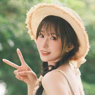 富婆七奈抖音达人头像