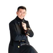 围巾哥大成¹²¹³（永冲锋围巾哥大舞台）抖音达人头像