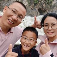 赵厂长玩具仓(高品质木玩)抖音达人头像