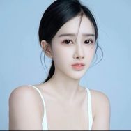李青青🌻抖音达人头像