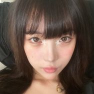 秋山桃01抖音达人头像