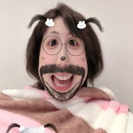 风华绝代的石榴姐抖音达人头像