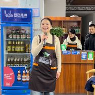 潘潘爱唱歌🎤潘潘新歌《只为那一眼》抖音达人头像