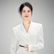 郑州小郑姐手机抖音号头像