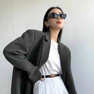 重庆朝天门言与女装批发抖音达人头像