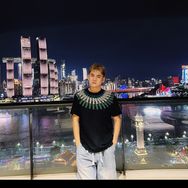 有意思的潇哥哥（努力版）抖音达人头像