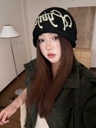 茜茜的大头帽子抖音达人头像
