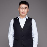 李哲聊教育（八极家道）抖音达人头像
