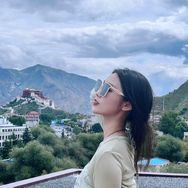 小野人的朋友圈🧚🏻‍♀️抖音达人头像