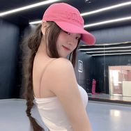 单色流行舞Miko老师抖音达人头像
