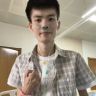 小旭(努力换🫁)抖音达人头像