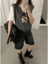 婉婉不晚女装抖音达人头像