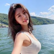夏雪抖音达人头像