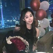婷婷专柜品牌女装号抖音达人头像