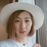 丹姐女装（每晚六点开播）抖音达人头像