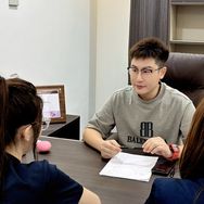 段先生在吉隆坡（工作版）🇲🇾抖音达人头像