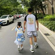欣爸伴读抖音达人头像