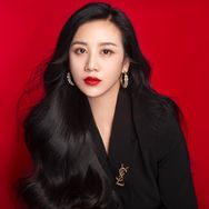 张冬玲抖音达人头像