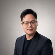 洛阳小龙哥说房抖音达人头像